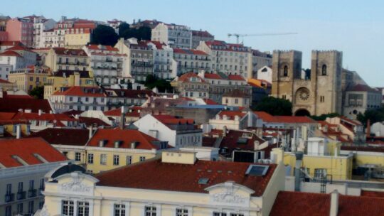 Inside neighbourhood Lisboa overview alfam