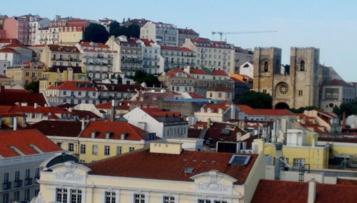 Inside neighbourhood Lisboa overview alfama discover charm and history of lisbon