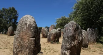 almendres almendra stone circle coneledge menhir largest of europe alentejo portugal
