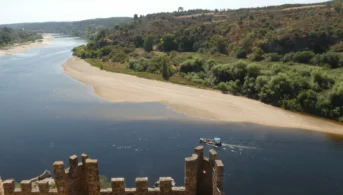 almourol tagus river overview