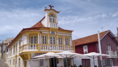 aveiro praia costa nova restaurant color beach trip atlantic ocean