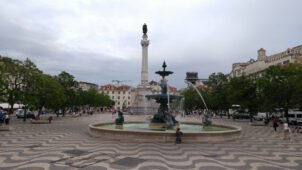 lisboa inside neighbourhood pedro V riossio praça square portugal