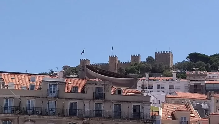 Lisboa inside neighbourhood castle sao jorge