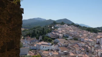 catelo de vide small picturesque hidden village in the alto-alentejo portugal village overview mountains