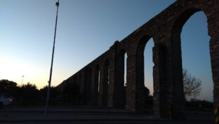 evora aqueduto aqueduct water bridge alentejo