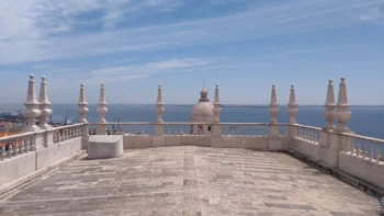 lisboa blue sky river tejo view pantheon monastry sao vicente neighbourhood portugal