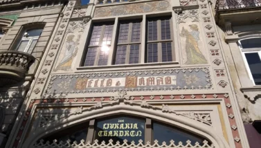 porto facada lello livraria