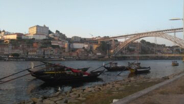 Porto Douro river city overview portugal rabelo boats 6 bridges