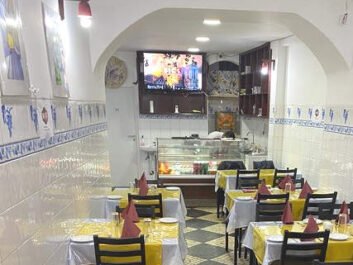 restaurant tip in portugal basic eat room typical