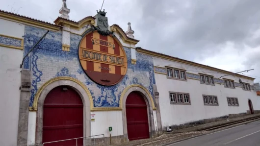 sintra colares wine cave lodge azulejos blue tiles adega regional {{brizy_dc_image_alt imageSrc=