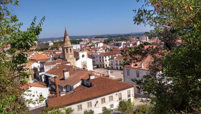 Tomar road trip from lisboa to porto nabao river